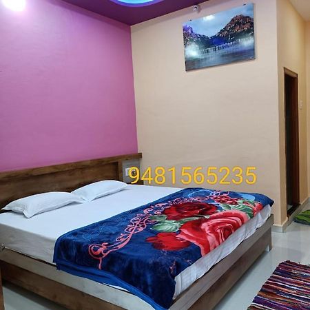Abhi Homestay Hampi Ngoại thất bức ảnh