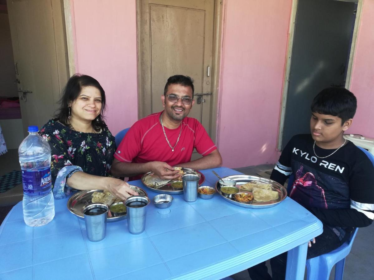 Abhi Homestay Hampi Ngoại thất bức ảnh