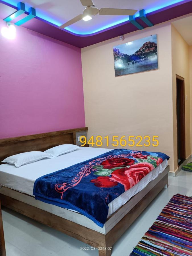 Abhi Homestay Hampi Ngoại thất bức ảnh
